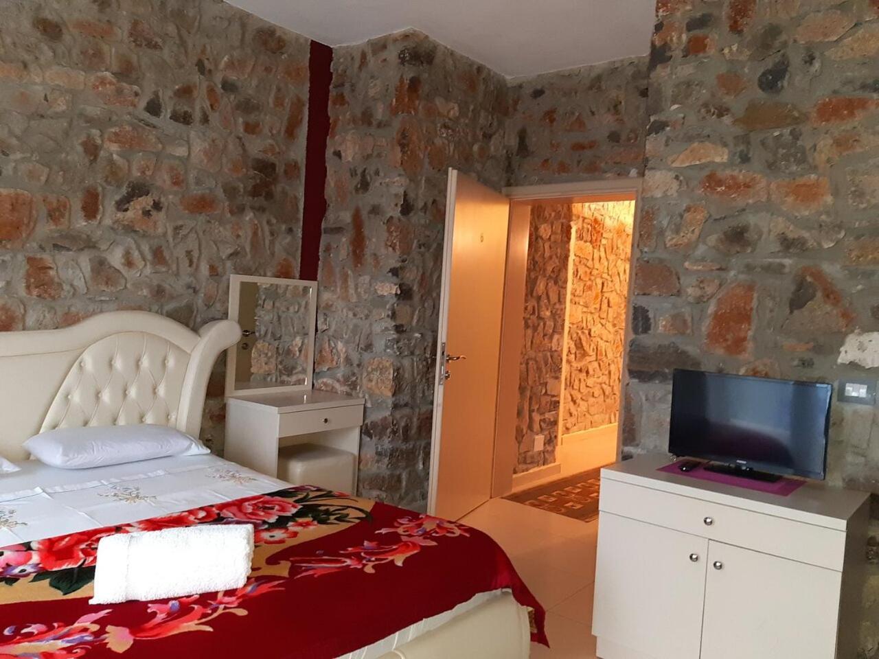 Hotel Villa Stone Dream Bar Restaurant Udenisht Exterior foto