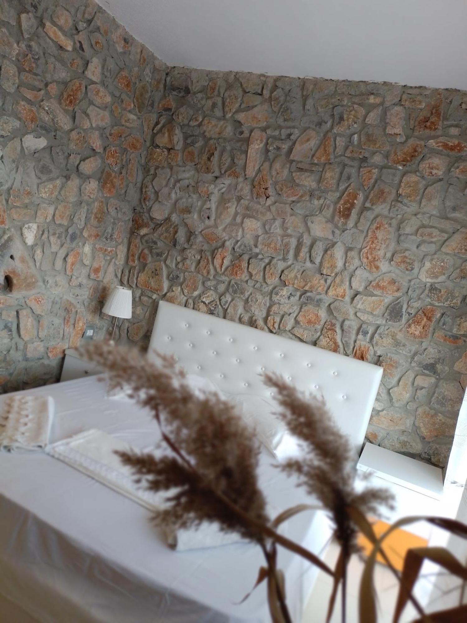 Hotel Villa Stone Dream Bar Restaurant Udenisht Exterior foto